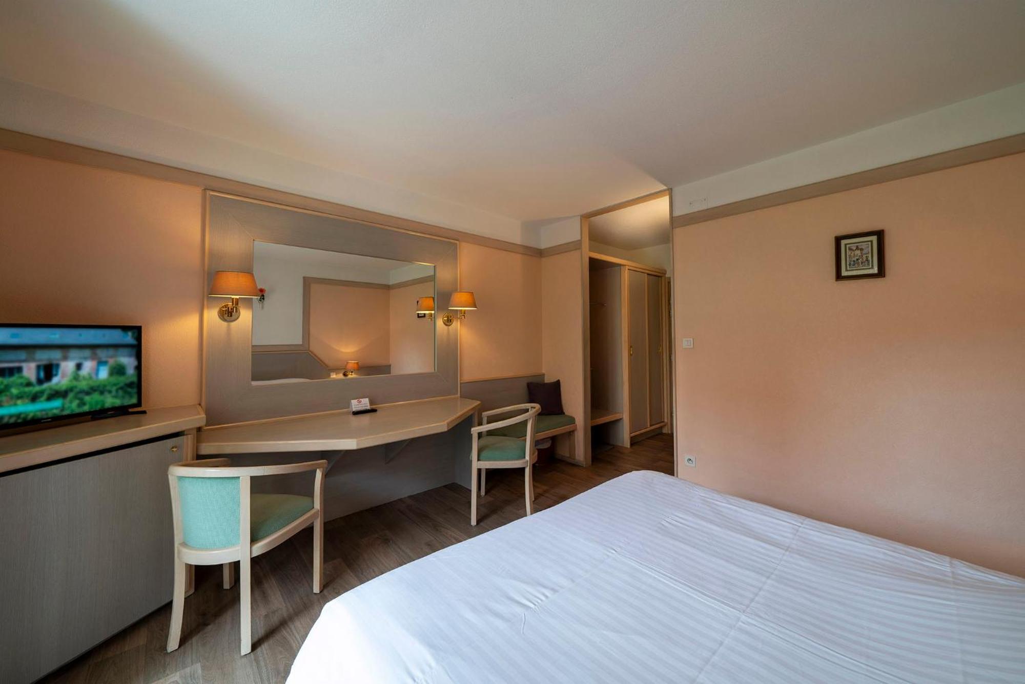 Hotel A La Vignette - Colmar-Nord Saint-Hippolyte  Buitenkant foto