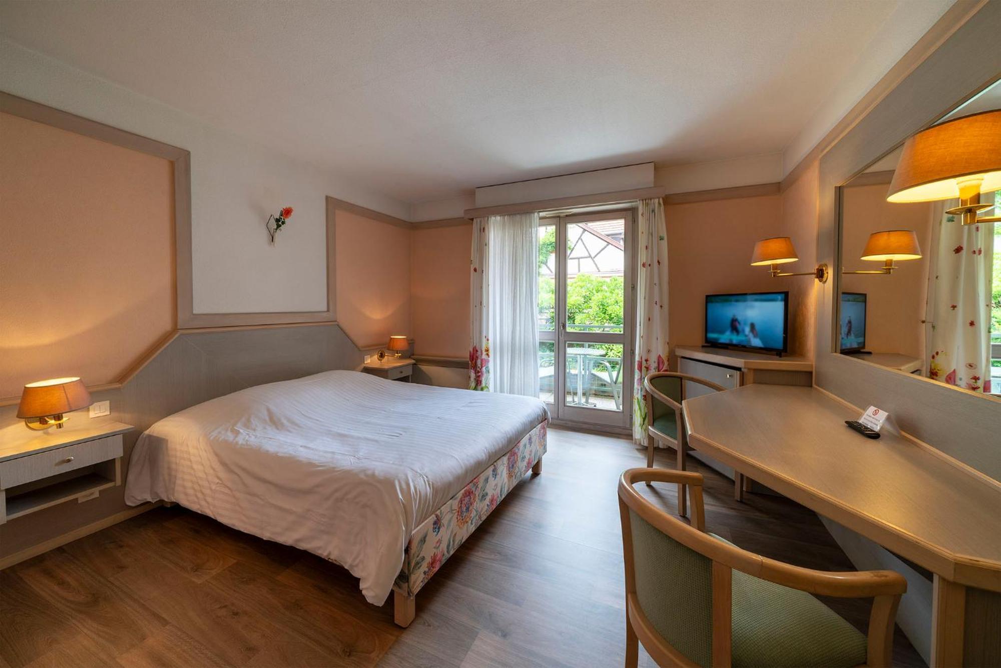Hotel A La Vignette - Colmar-Nord Saint-Hippolyte  Buitenkant foto