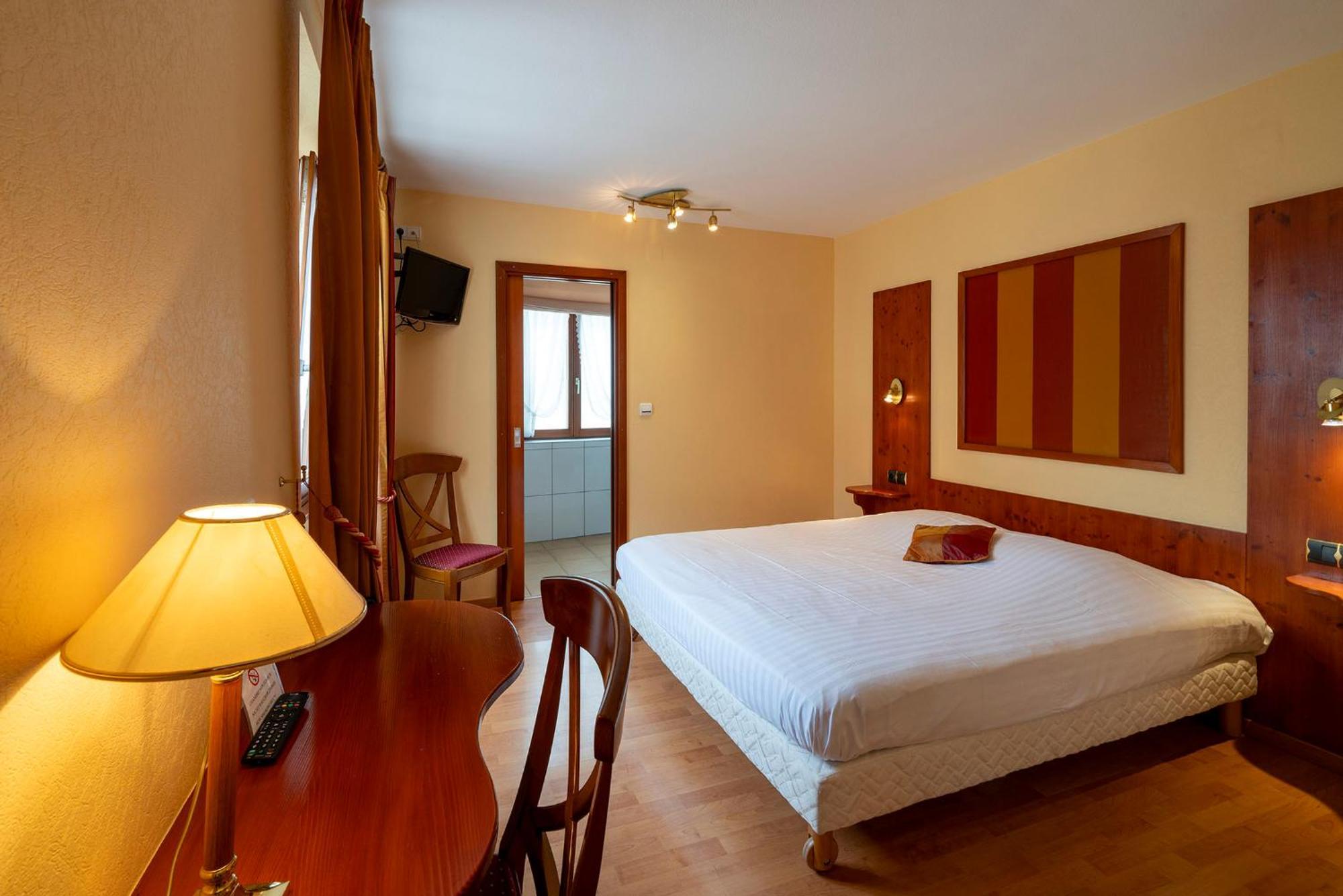 Hotel A La Vignette - Colmar-Nord Saint-Hippolyte  Buitenkant foto
