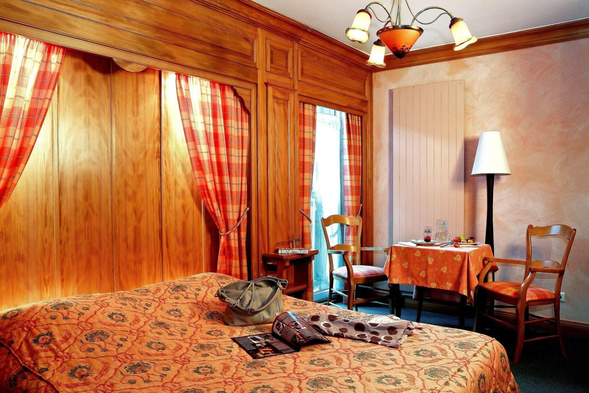Hotel A La Vignette - Colmar-Nord Saint-Hippolyte  Buitenkant foto